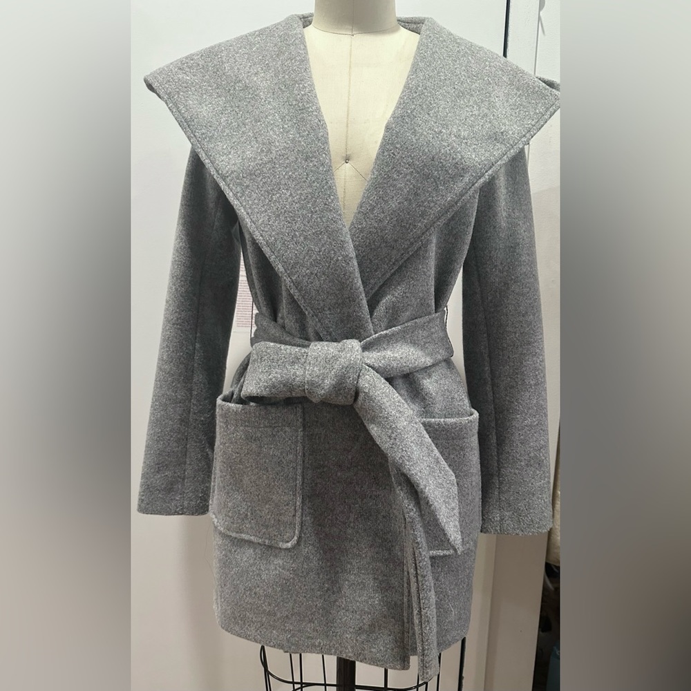 STUNNING Forever 21 grey wrap coat NWOT XS